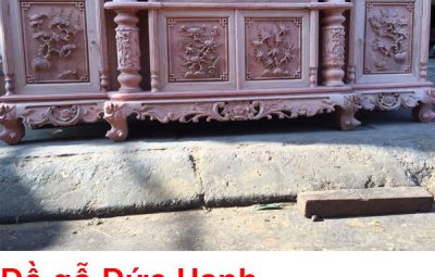 Kệ tivi gỗ tự nhiên tại Đông Anh